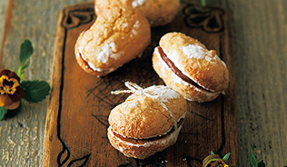 チョコレートのダックワーズ